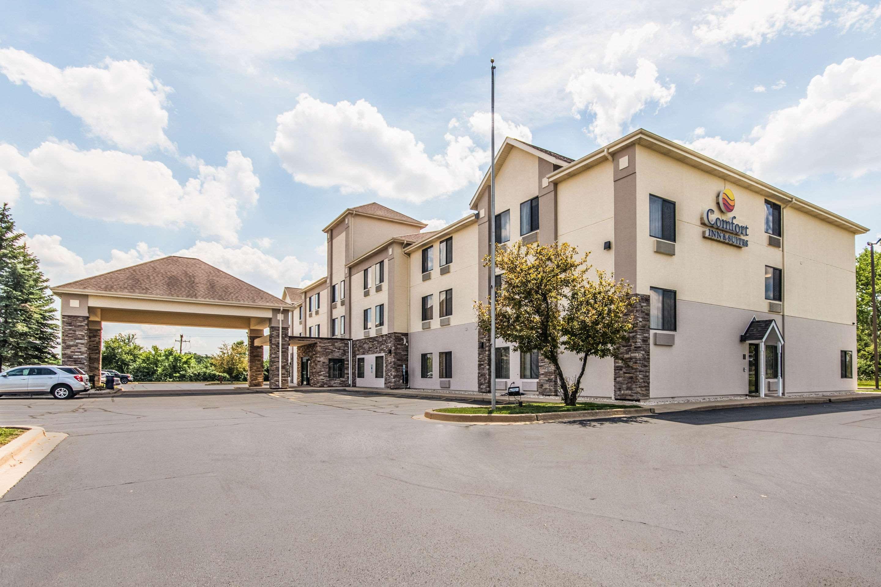 Comfort Inn & Suites North Aurora - Naperville Exterior photo