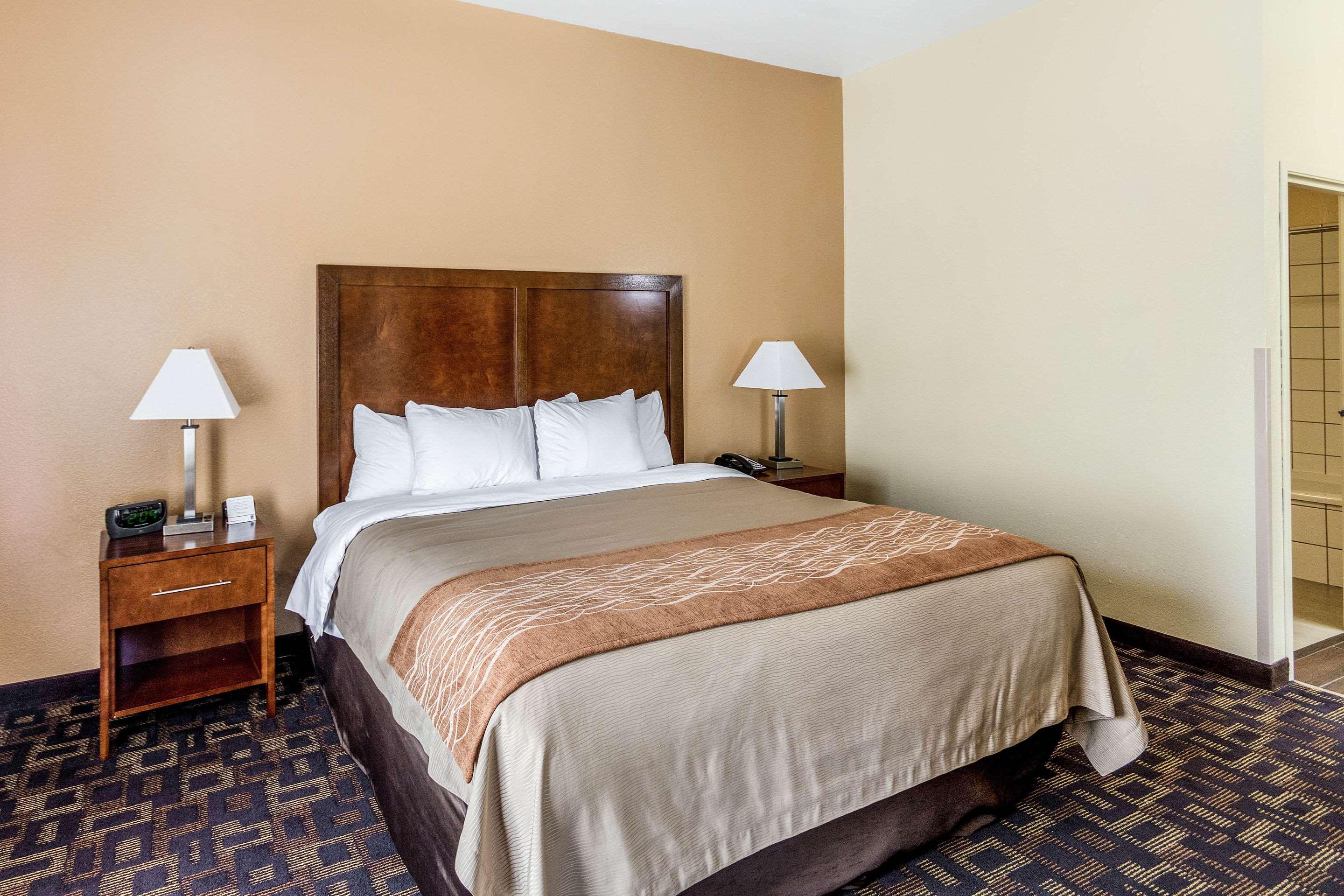Comfort Inn & Suites North Aurora - Naperville Exterior photo